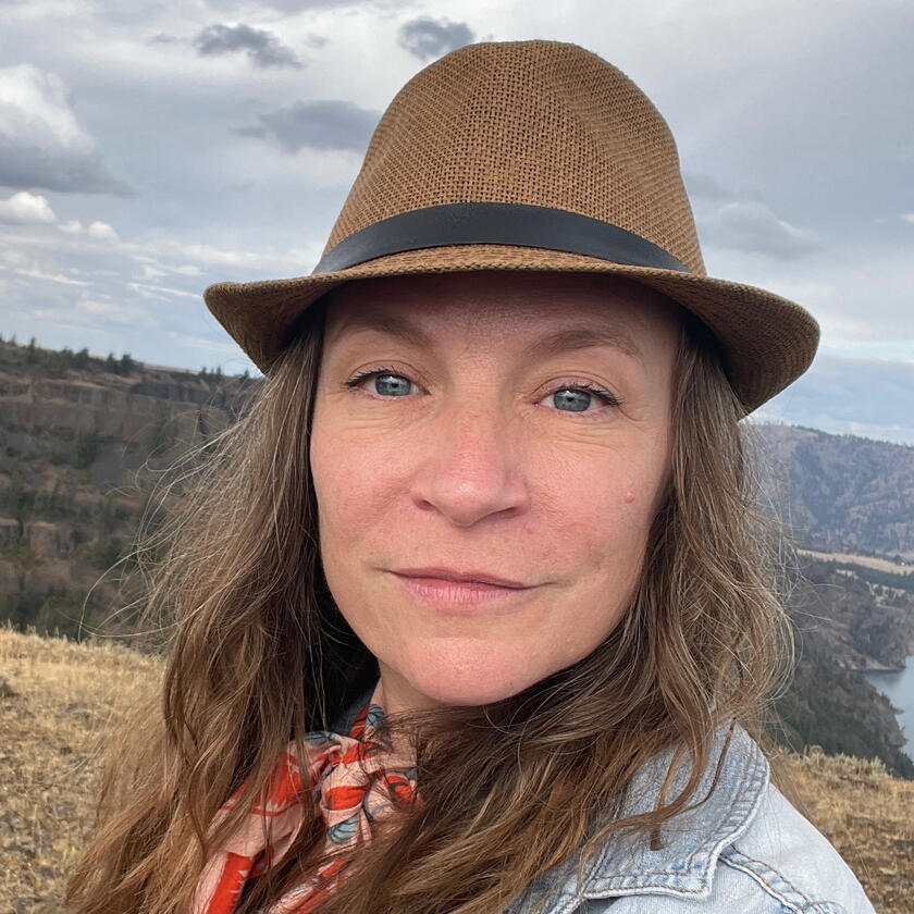 image of Weylyn Ember, content strategist, ghostwriter, and copywriter